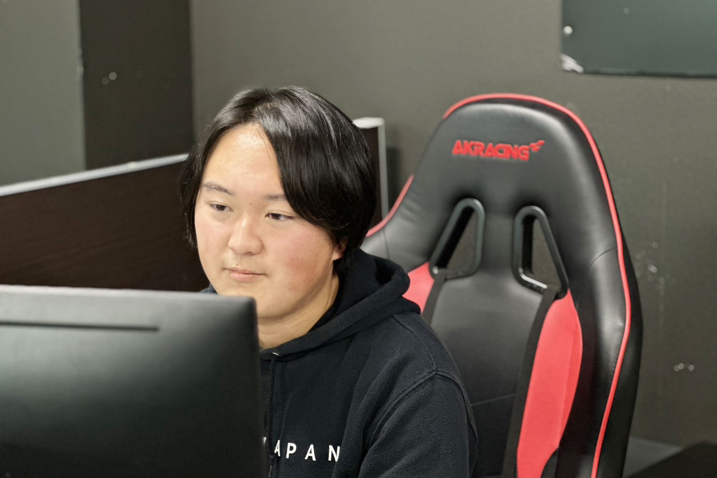 K.Uchida